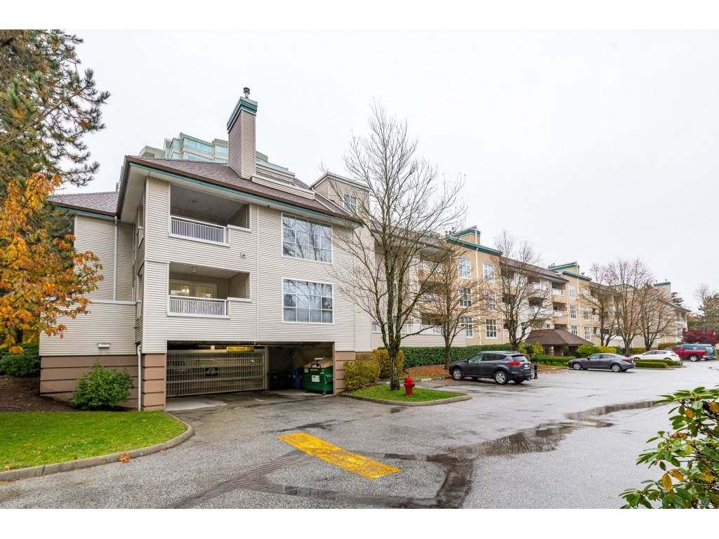 Main Photo: 108 10038 150 STREET in : Guildford Condo for sale : MLS®# R2515082