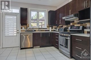 Photo 10: 51 EMERALD POND PRIVATE in Ottawa: House for sale : MLS®# 1367358
