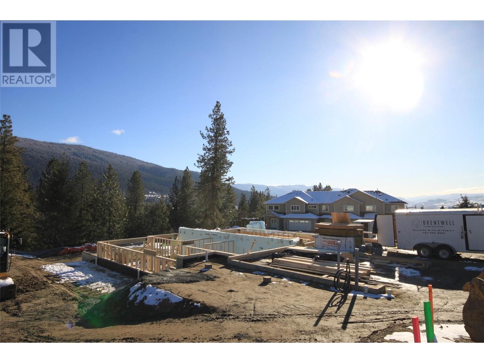 Main Photo: Lot 4 Manning Place in Vernon: Vacant Land for sale : MLS®# 10303337