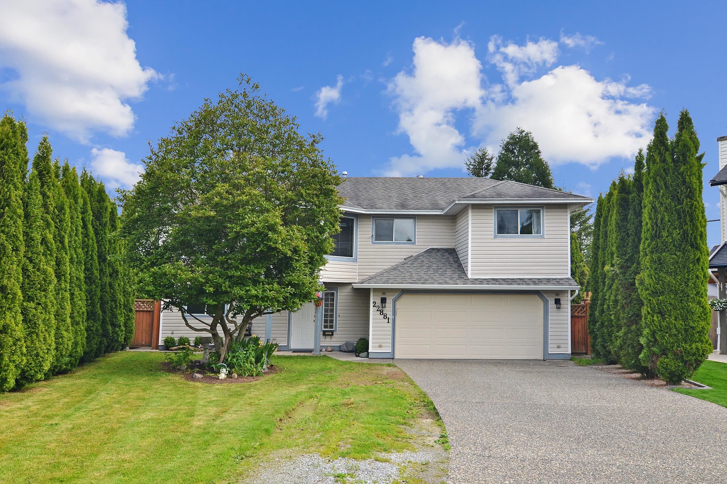 Family home in central Maple Ridge just waiting for you