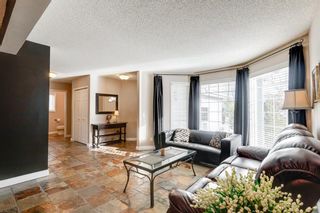 Photo 5: 127 Hawkmount Close NW in Calgary: Hawkwood Detached for sale : MLS®# A1094482