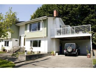 Photo 12: 970 Annie St in VICTORIA: SE Quadra Half Duplex for sale (Saanich East)  : MLS®# 606307