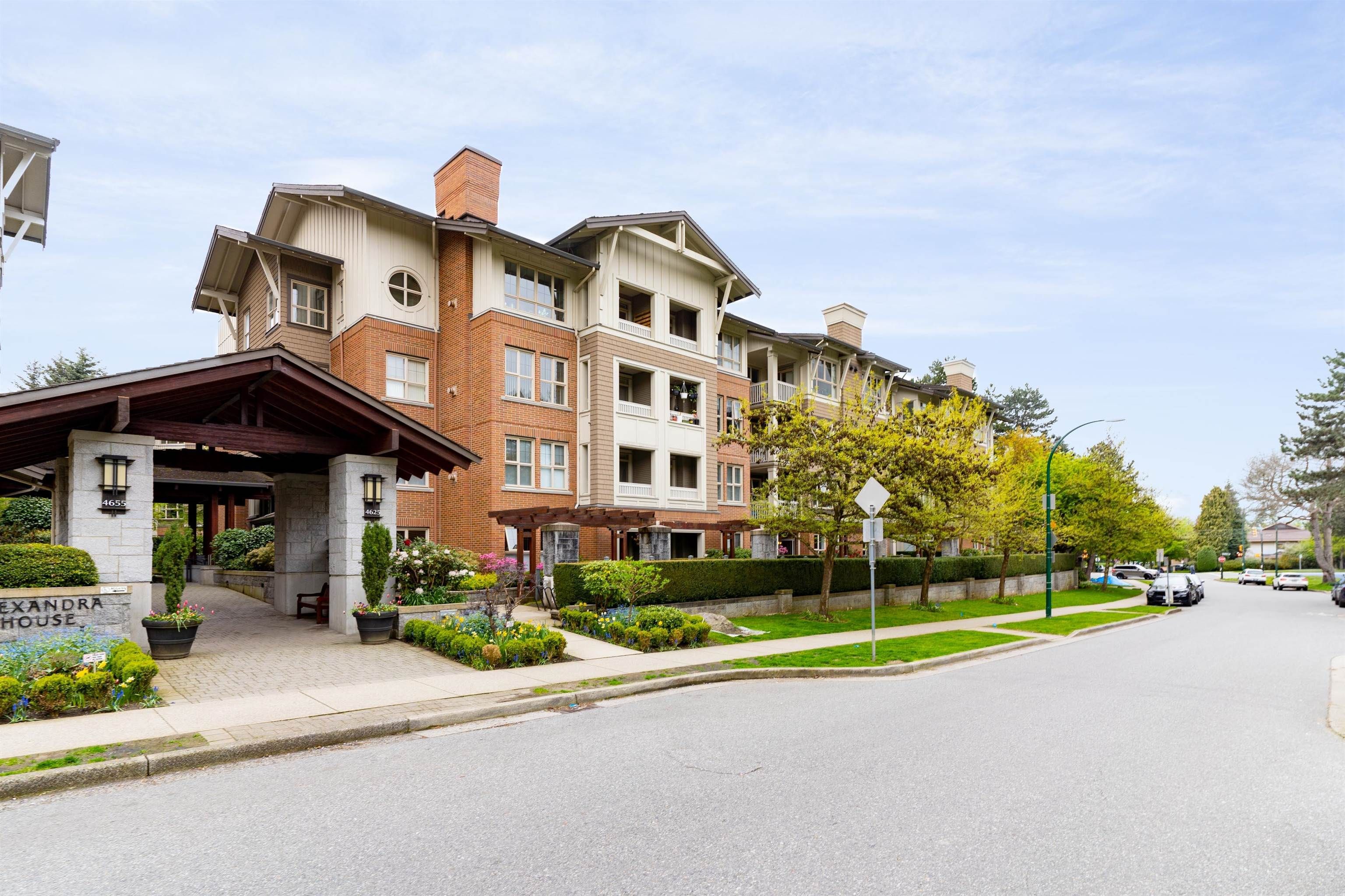 Main Photo: 2203 4625 VALLEY Drive in Vancouver: Quilchena Condo for sale (Vancouver West)  : MLS®# R2685254
