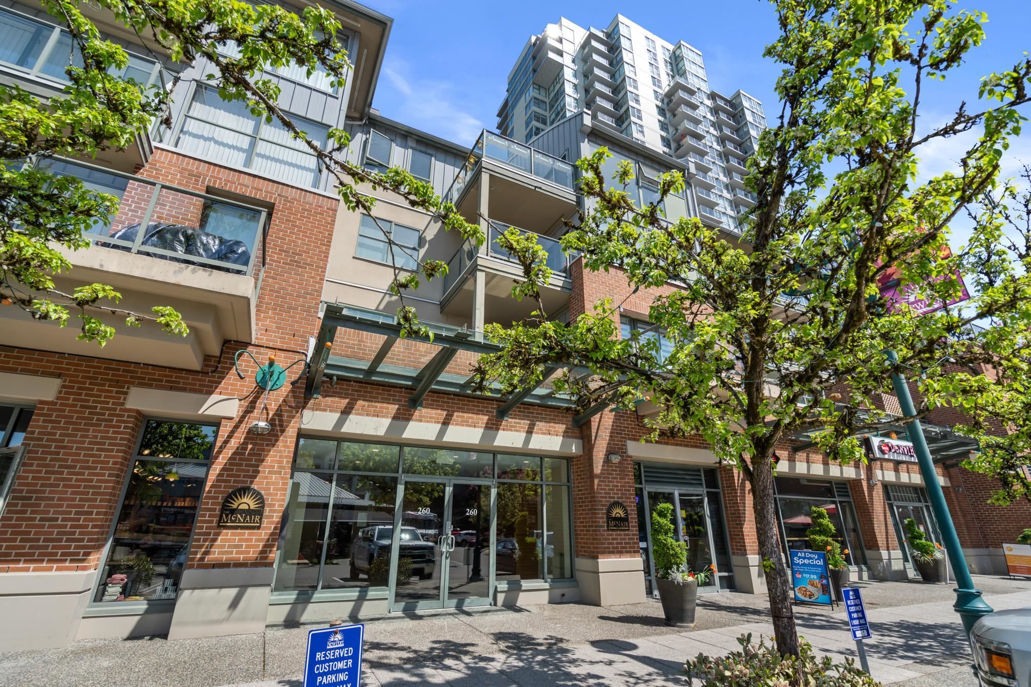 Main Photo: 209 260 NEWPORT Drive in Port Moody: North Shore Pt Moody Condo for sale in "THE MCNAIR" : MLS®# R2775767