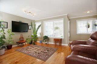 Photo 3: 4302 PIONEER Court in Abbotsford: Abbotsford East House for sale : MLS®# R2105199
