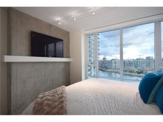 Photo 5: 1203 918 COOPERAGE Way in Vancouver: Yaletown Condo for sale in "THE MARINER" (Vancouver West)  : MLS®# V1048985