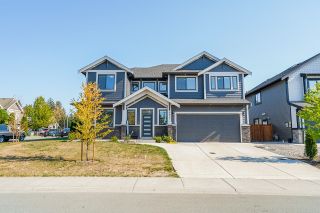 Photo 1: 8830 WOOLER Terrace in Mission: Mission BC House for sale : MLS®# R2728501