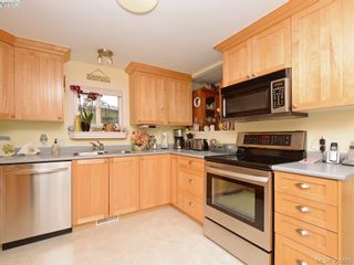Photo 9: 5 2607 Selwyn Rd in VICTORIA: La Mill Hill Manufactured Home for sale (Langford)  : MLS®# 808248