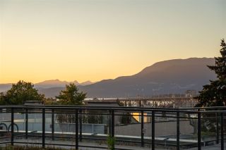 Photo 9: 1001 W 8TH Avenue in Vancouver: Fairview VW Townhouse for sale in "OAK PLACE" (Vancouver West)  : MLS®# R2479975