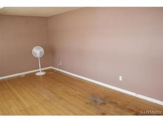 Photo 6: 1008 WALKER Street in Regina: Rosemont Single Family Dwelling for sale (Regina Area 02)  : MLS®# 523318
