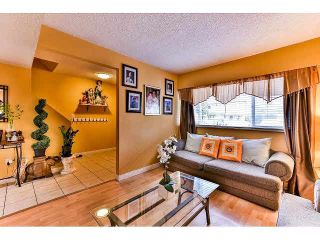 Photo 5: 60 5211 204TH Street in Langley: Langley City Townhouse for sale in "PORTAGE ESTATES" : MLS®# F1434816