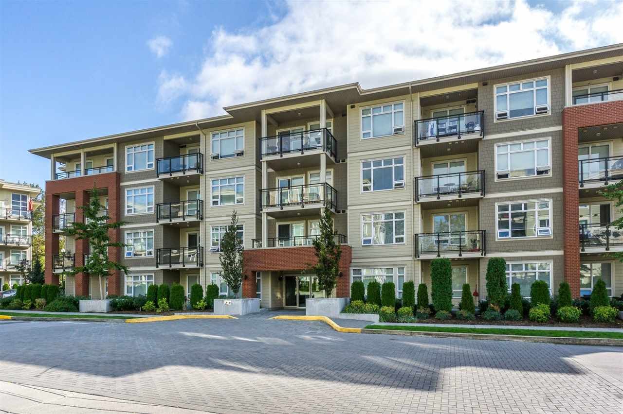 Main Photo: B104 20211 66 Avenue in Langley: Willoughby Heights Condo for sale in "ELEMENTS" : MLS®# R2112664