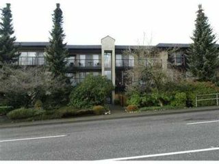 Photo 2: 303 2545 LONSDALE Avenue in North Vancouver: Upper Lonsdale Condo for sale in "LEXINGTON" : MLS®# V943692