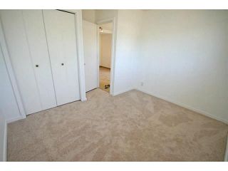 Photo 12: 29 TEMPLEMONT Drive NE in CALGARY: Temple Residential Attached for sale (Calgary)  : MLS®# C3576651