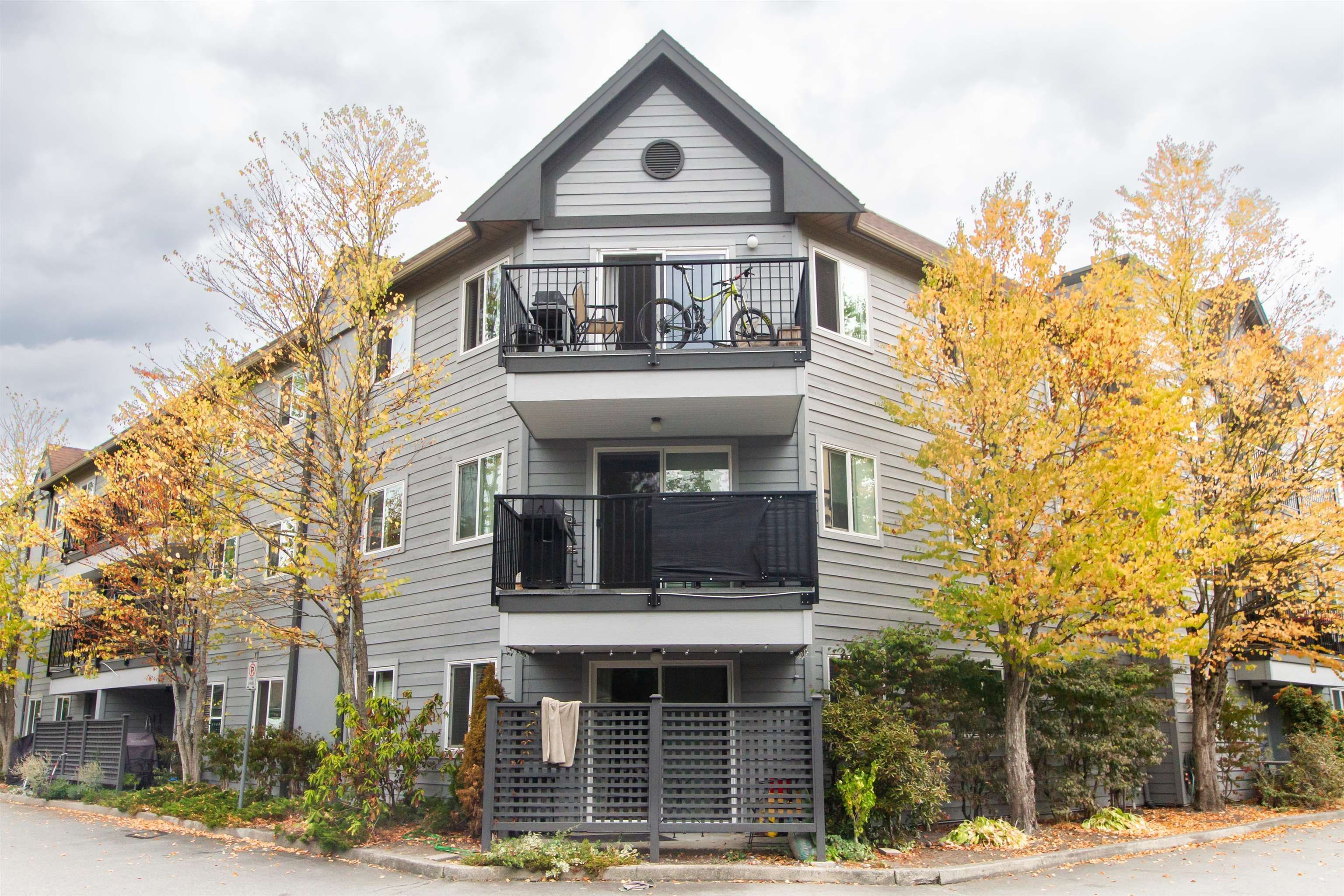 Main Photo: A303 40100 WILLOW Crescent in Squamish: Garibaldi Estates Condo for sale in "DIAMOND HEAD" : MLS®# R2730122