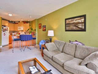 Photo 5: 425 5700 ANDREWS Road in Richmond: Steveston South Condo for sale in "RIVERS REACH" : MLS®# V1126128