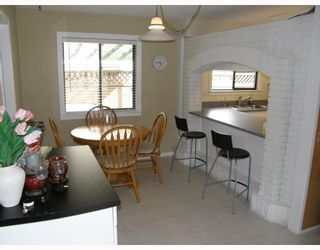 Photo 5: 11634 203RD Street in Maple_Ridge: Southwest Maple Ridge House for sale (Maple Ridge)  : MLS®# V697434