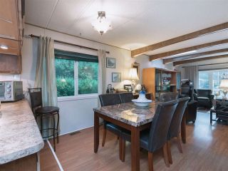 Photo 6: 8 2306 198 Street in Langley: Brookswood Langley Manufactured Home for sale in "Cedar Lane Park" : MLS®# R2237206