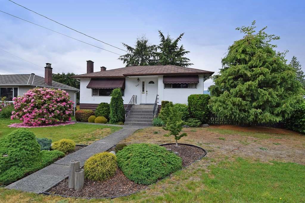 Main Photo: 927 SMITH Avenue in Coquitlam: Coquitlam West House for sale : MLS®# R2072797