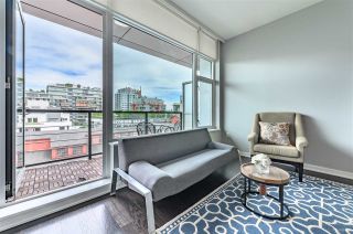 Photo 9: 703 123 W 1ST Avenue in Vancouver: False Creek Condo for sale in "Compass" (Vancouver West)  : MLS®# R2404404