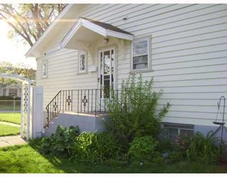 Photo 2: 661 INGERSOLL Street in WINNIPEG: West End / Wolseley Residential for sale (West Winnipeg)  : MLS®# 2809142