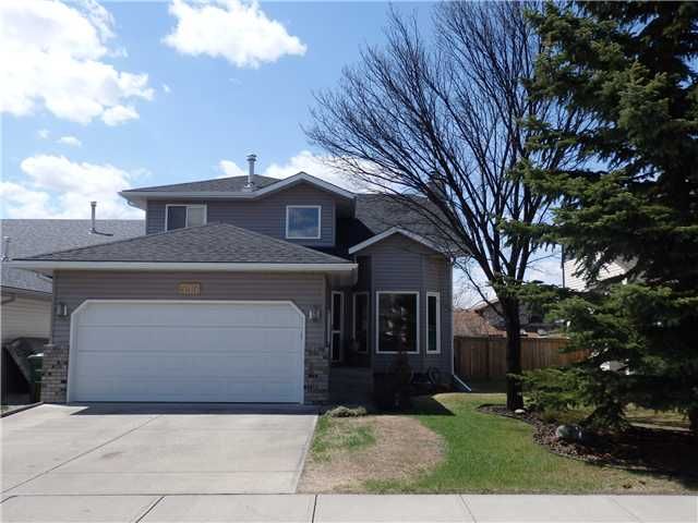 Main Photo: 596 MEADOWBROOK Bay SE: Airdrie Residential Detached Single Family for sale : MLS®# C3615313