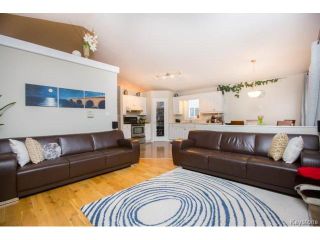 Photo 9: 3 Kendale Drive in Winnipeg: Richmond West Residential for sale (1S)  : MLS®# 1704530