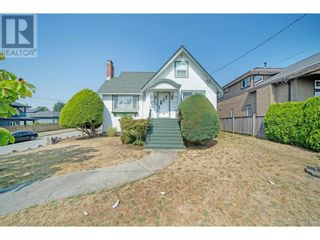 Main Photo: 1823 EIGHTH AVENUE in New Westminster: House for sale : MLS®# R2812321