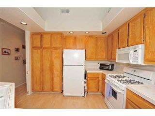 Photo 7: CARMEL MOUNTAIN RANCH Townhouse for sale : 2 bedrooms : 11236 Provencal Place in San Diego