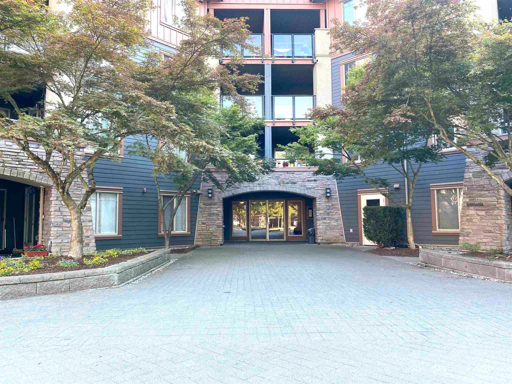 Main Photo: 2320 244 SHERBROOKE Street in New Westminster: Sapperton Condo for sale in "COPPERSTONE" : MLS®# R2603607