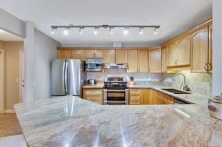 Photo 4: 1216 SIENNA PARK Green SW in Calgary: Signal Hill Apartment for sale : MLS®# C4237628