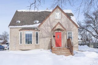 Photo 1: 1329 Somerville Avenue in Winnipeg: West Fort Garry Residential for sale (1Jw)  : MLS®# 202303478