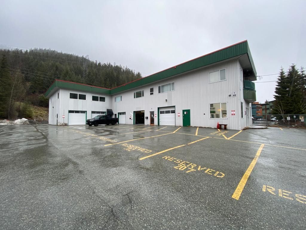 Main Photo: 102 1400 ALPHA LAKE Road in Whistler: Function Junction Industrial for sale : MLS®# C8051707