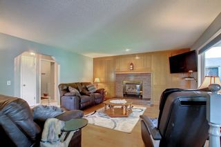 Photo 15: 51 Riverside Close SE in Calgary: Riverbend Detached for sale : MLS®# A1233295