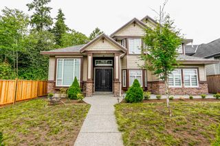 Photo 1: 6898 184 Street in Surrey: Cloverdale BC House for sale (Cloverdale)  : MLS®# R2376160