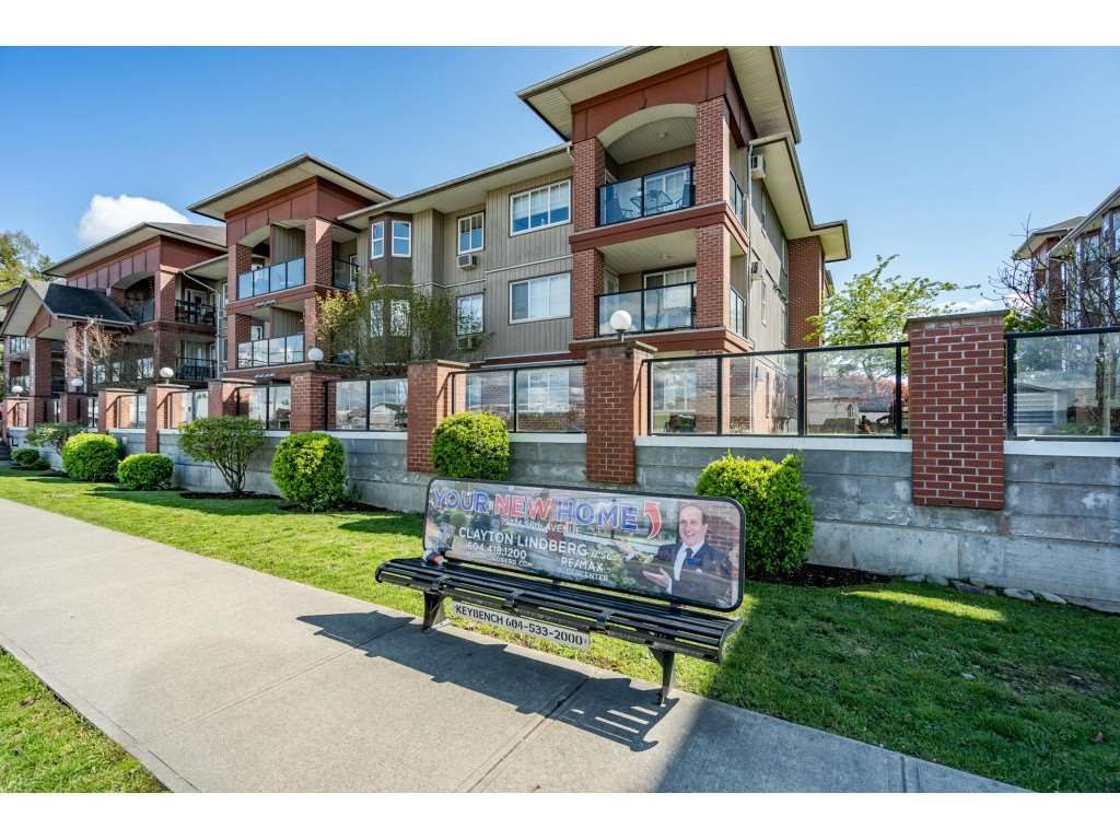 Main Photo: 205 19774 56 Avenue in Langley: Langley City Condo for sale in "Madison Station" : MLS®# R2525702