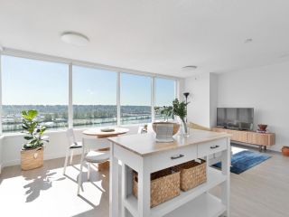 Photo 5: 2009 988 QUAYSIDE Drive in New Westminster: Quay Condo for sale in "Riversky 2" : MLS®# R2877667