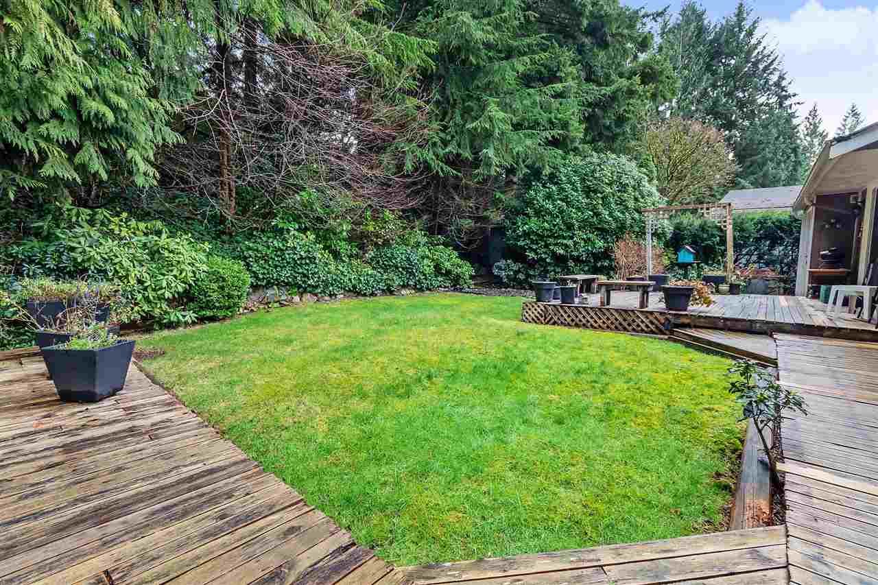 Photo 16: Photos: 3569 WELLINGTON Crescent in North Vancouver: Edgemont House for sale : MLS®# R2439846
