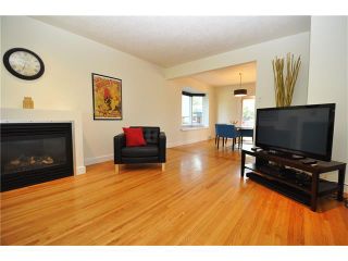 Photo 4: 3031 25 Street SW in Calgary: Richmond House for sale : MLS®# C4092785