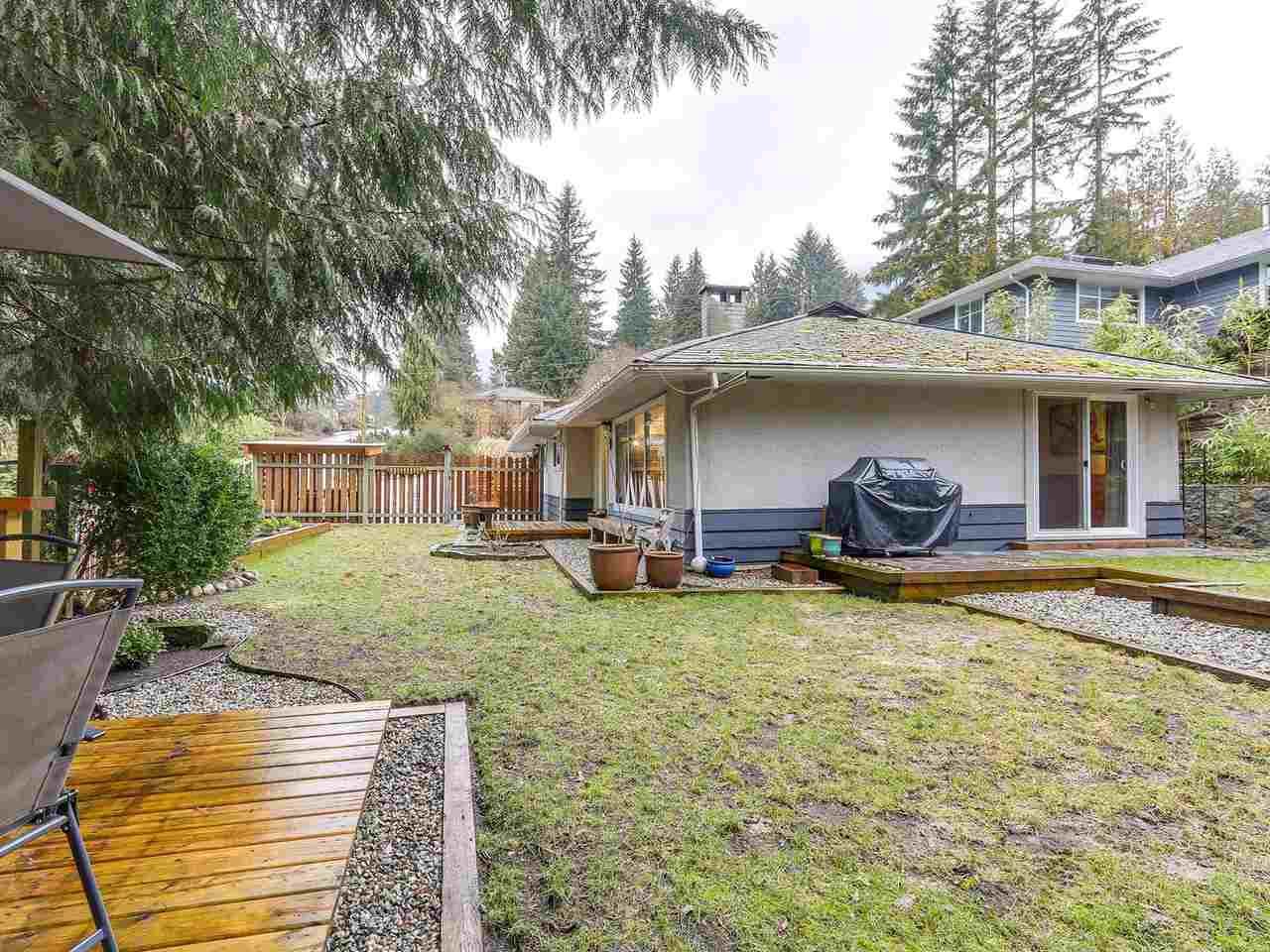Main Photo: 4982 CLIFFRIDGE Avenue in North Vancouver: Canyon Heights NV House for sale in "Canyon Heights" : MLS®# R2143885