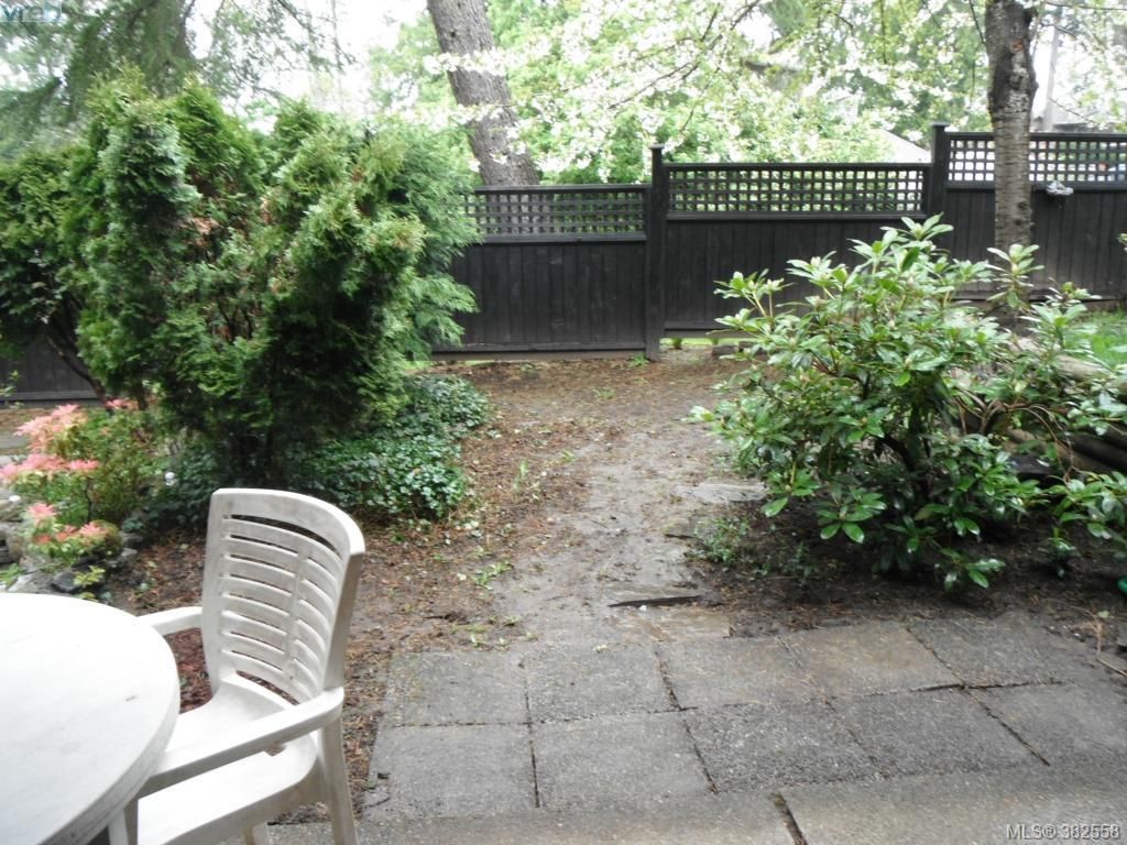 Photo 16: Photos: 102 2341 Harbour Rd in SIDNEY: Si Sidney North-East Row/Townhouse for sale (Sidney)  : MLS®# 768663