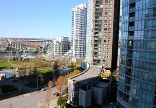 Photo 9: 1006 1438 RICHARDS Street in Vancouver: Yaletown Condo for sale in "AZURA" (Vancouver West)  : MLS®# V1055903