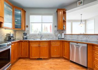 Photo 12: 913 Sierra Morena Court SW in Calgary: Signal Hill Detached for sale : MLS®# A2062356