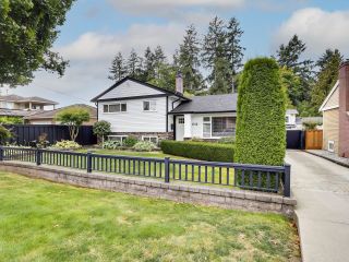 Photo 2: 1741 CLIFF Avenue in Burnaby: Sperling-Duthie House for sale (Burnaby North)  : MLS®# R2829024