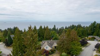 Photo 4: 397 VERNON Place in Gibsons: Gibsons & Area House for sale (Sunshine Coast)  : MLS®# R2813391