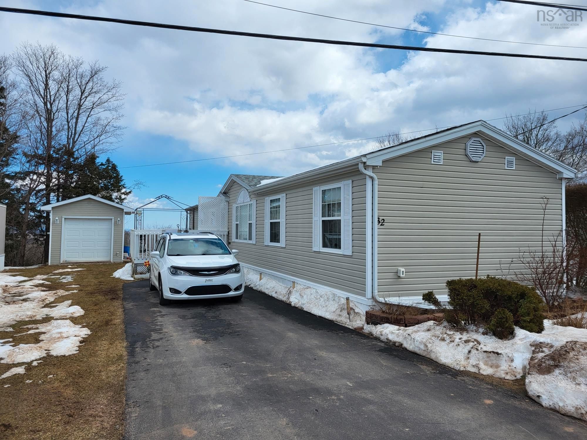 Main Photo: 32 Olympic Avenue in New Minas: Kings County Residential for sale (Annapolis Valley)  : MLS®# 202304133