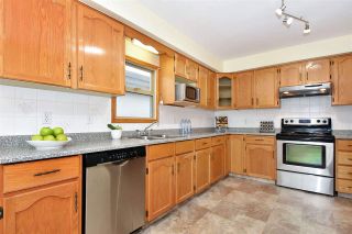 Photo 4: 927 E 63RD Avenue in Vancouver: South Vancouver House for sale (Vancouver East)  : MLS®# R2310590