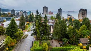 Photo 3: 931 22ND Street in West Vancouver: Dundarave House for sale : MLS®# R2365918