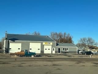 Photo 1: 602 Richhill Avenue East in Elkhorn: Industrial / Commercial / Investment for sale (R33 - Southwest)  : MLS®# 202331201