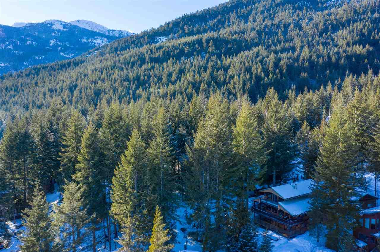 Photo 25: Photos: 8624 FOREST RIDGE DRIVE in Whistler: Alpine Meadows House for sale : MLS®# R2479442